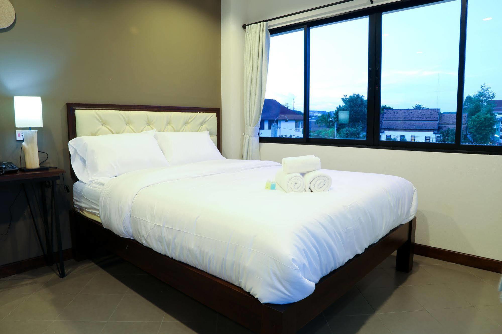 Sabai Hotel & Hostel Chiang Mai Exterior photo
